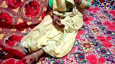 à¤¨à¤ˆ-à¤¨à¤µà¥‡à¤²à¥€ à¤ªà¥œà¥‹à¤¸à¤¨ à¤•à¥‹ à¤˜à¤° à¤¬à¥à¤²à¤¾ à¤•à¥‡ à¤šà¥‹à¤¦ à¤¡à¤¾à¤²à¤¾